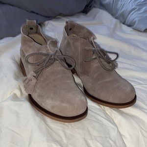 Tan/Grey Chukka Boots